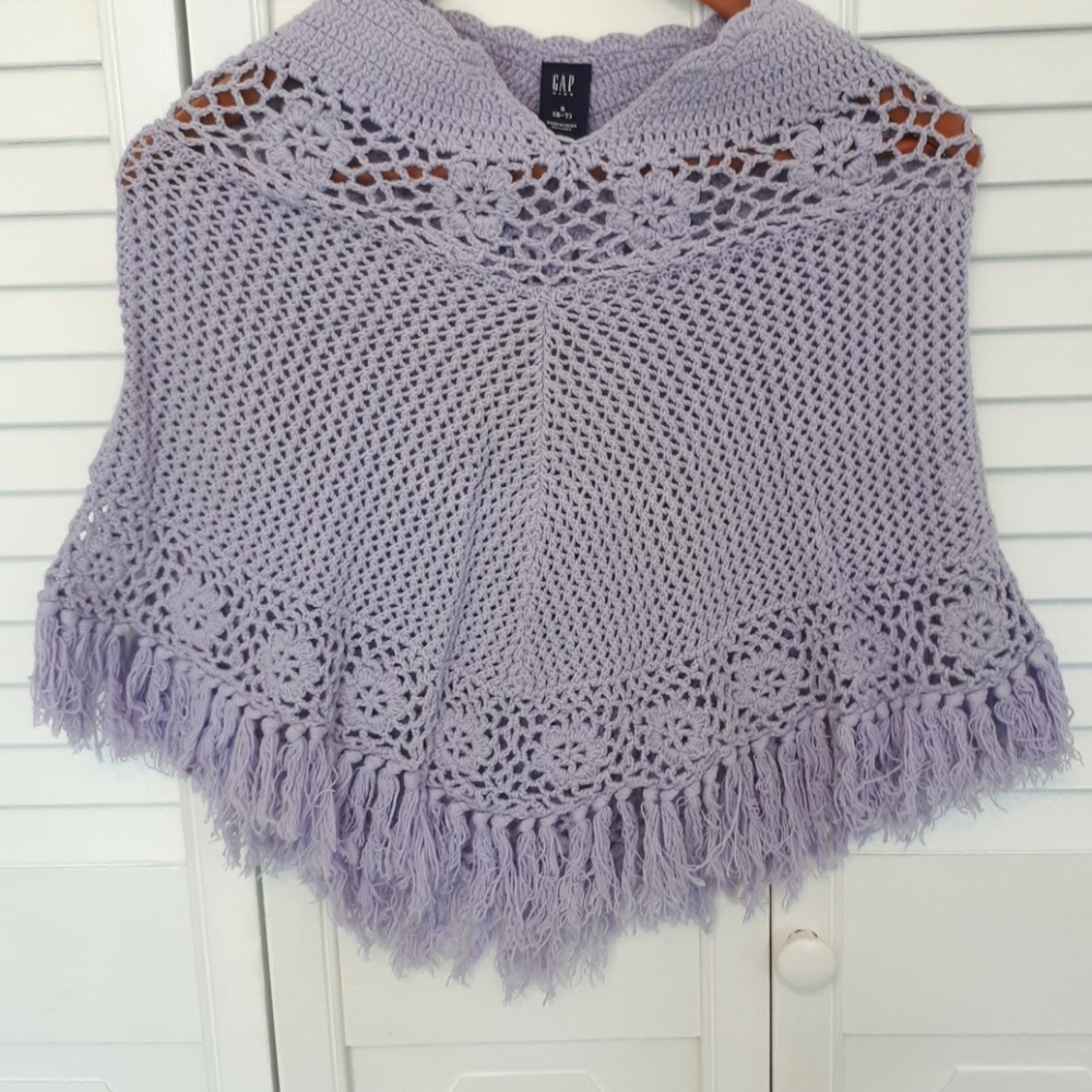 Poncho. Girls size 6/7